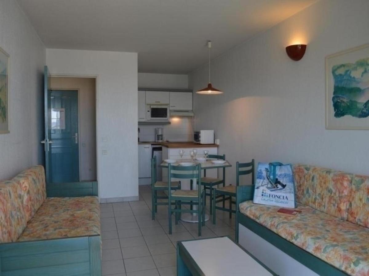 Frejus: Appt 2P, 5 Pers, Piscine, Plage A 150M, Parking, Animaux Ok - Fr-1-226A-357 エクステリア 写真
