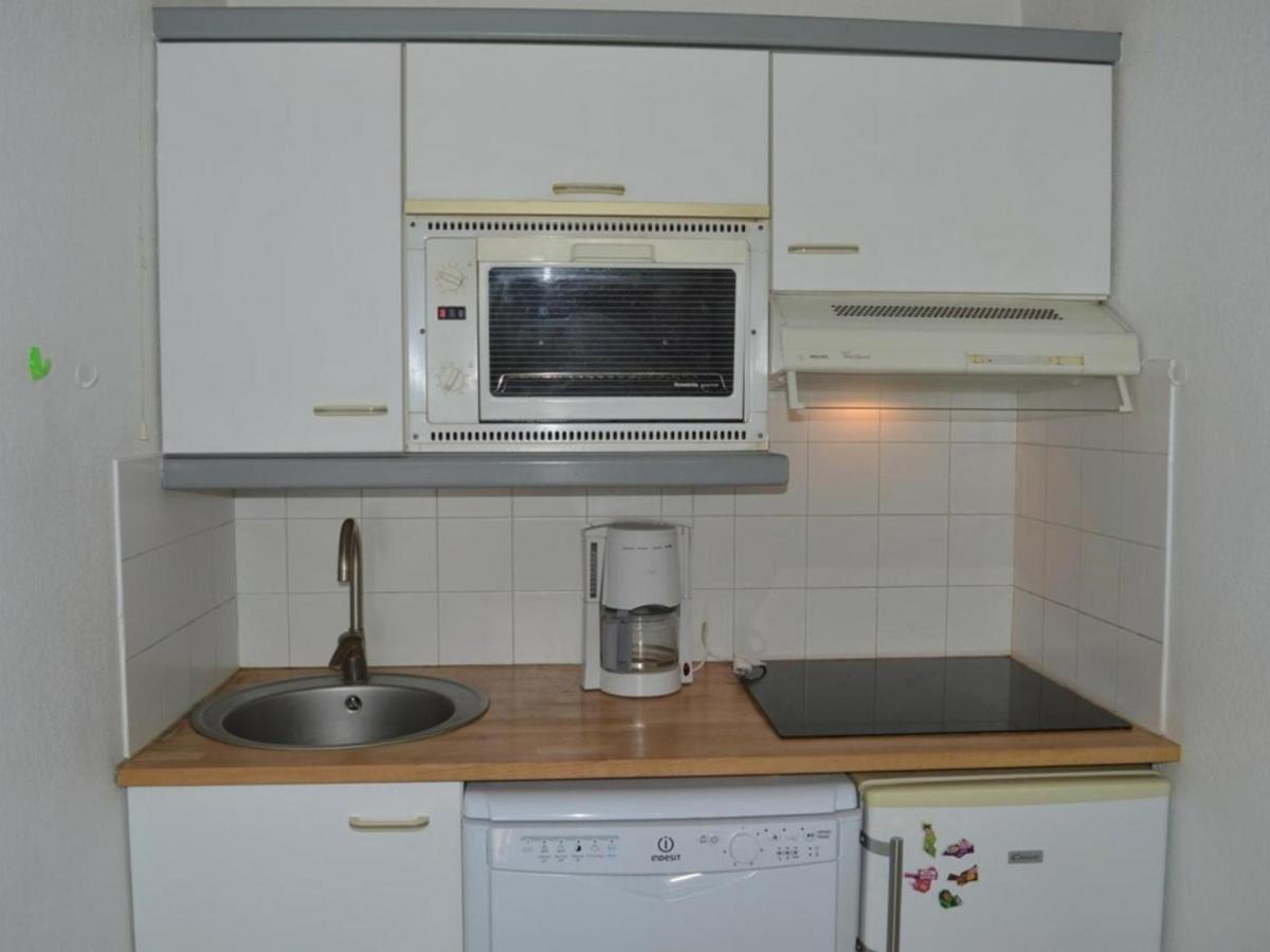 Frejus: Appt 2P, 5 Pers, Piscine, Plage A 150M, Parking, Animaux Ok - Fr-1-226A-357 エクステリア 写真