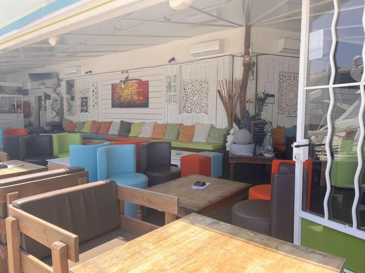 Frejus: Appt 2P, 5 Pers, Piscine, Plage A 150M, Parking, Animaux Ok - Fr-1-226A-357 エクステリア 写真