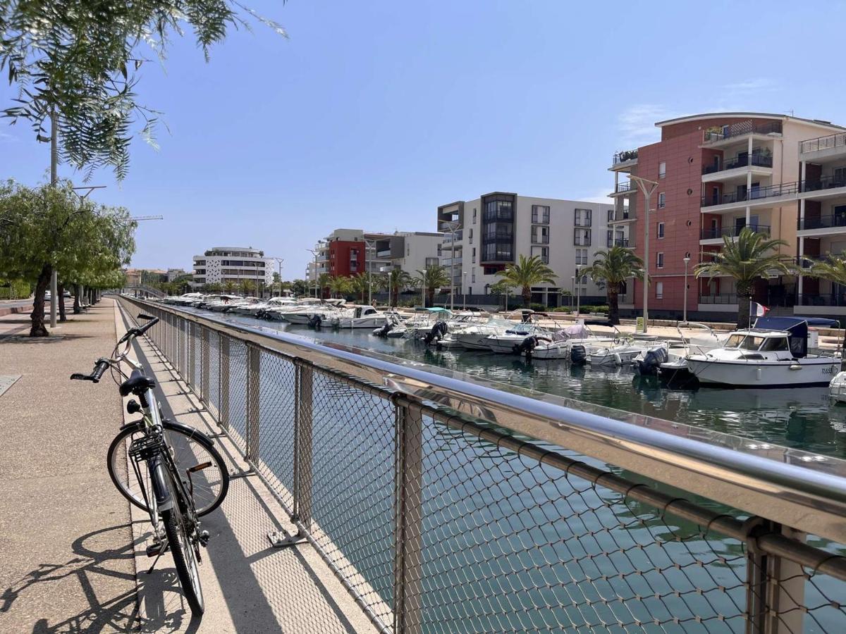 Frejus: Appt 2P, 5 Pers, Piscine, Plage A 150M, Parking, Animaux Ok - Fr-1-226A-357 エクステリア 写真